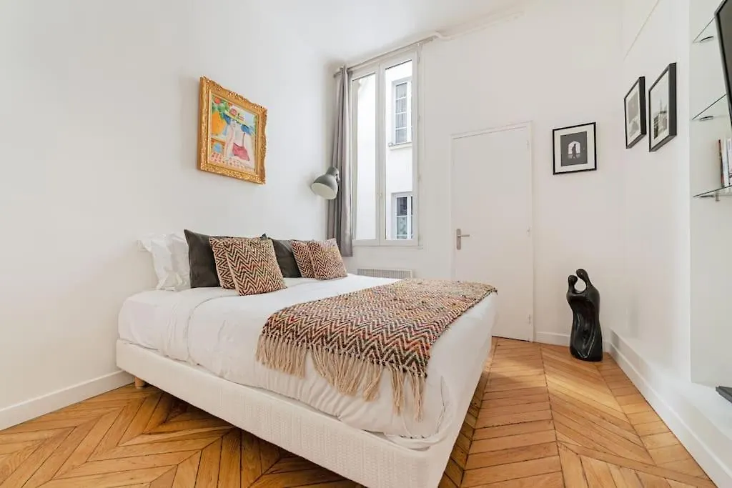 Luxe 1-Br Gem Steps From The Louvre & Opera Apartment Paris 0*,  France
